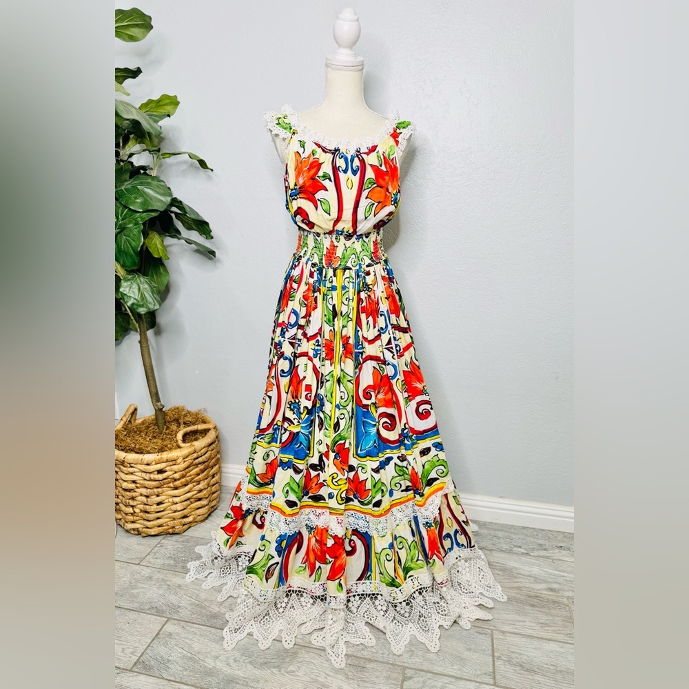 NEW! Boutique Yellow Floral Baroque Lace Trim Maxi Colorful Dress Size Small